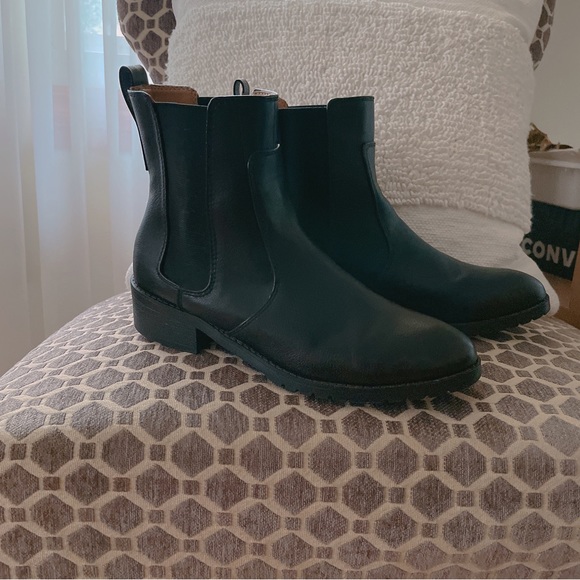 H&M Black Faux Leather Ankle Boots Womens Size 8.5 - Picture 2 of 8